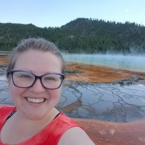 Meet your Posher, Alexis